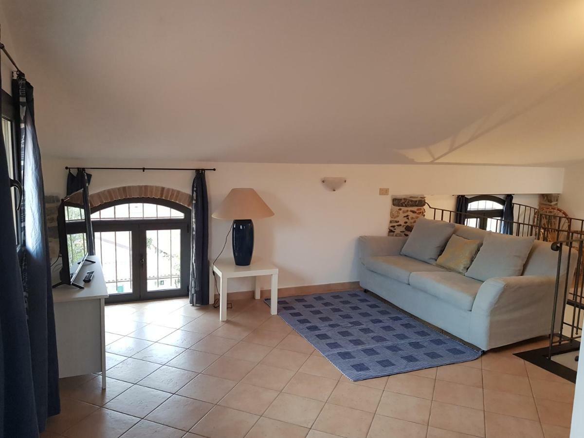 Willa Il Convento Sul Mare Santo Stefano al Mare Zewnętrze zdjęcie